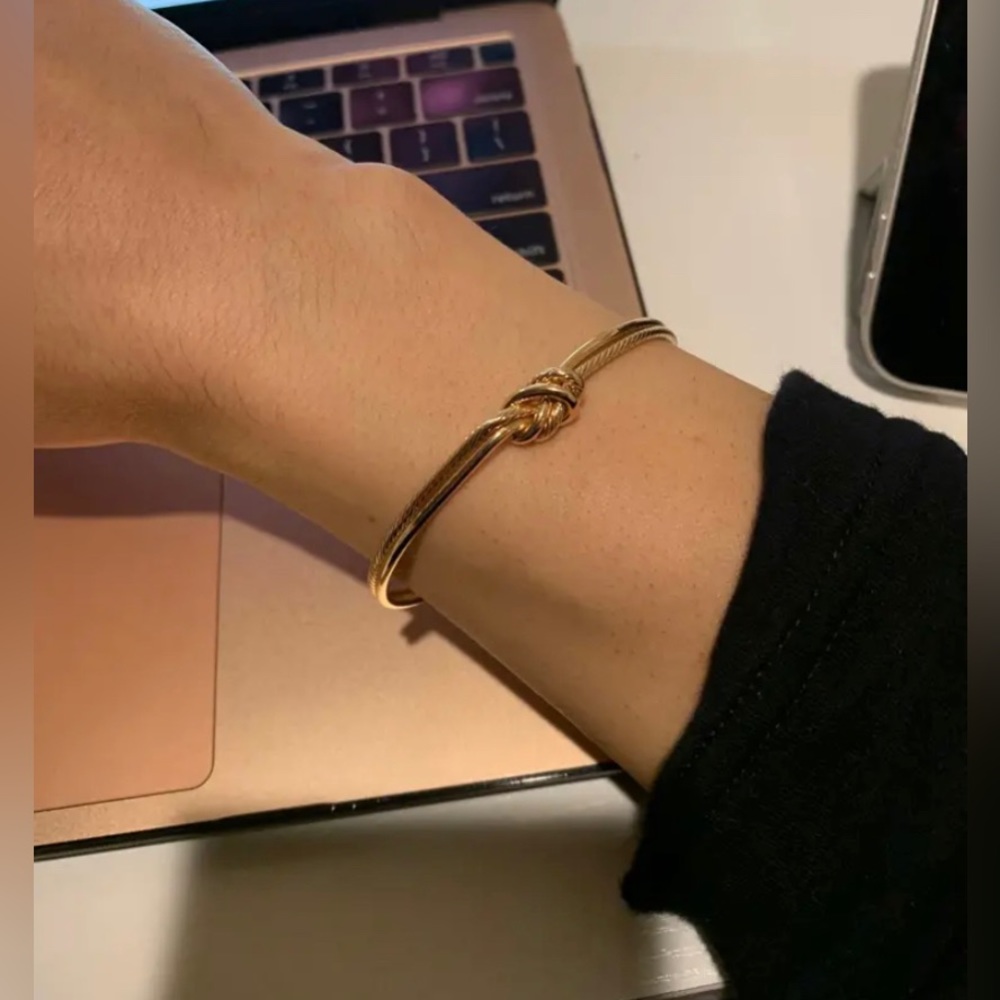 BRAND NEW 18K Gold Plated Adjustable Bangle Bracelet - Picture 6 of 6
